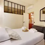 Amazing Apartment Center Of Paris-Le Marais